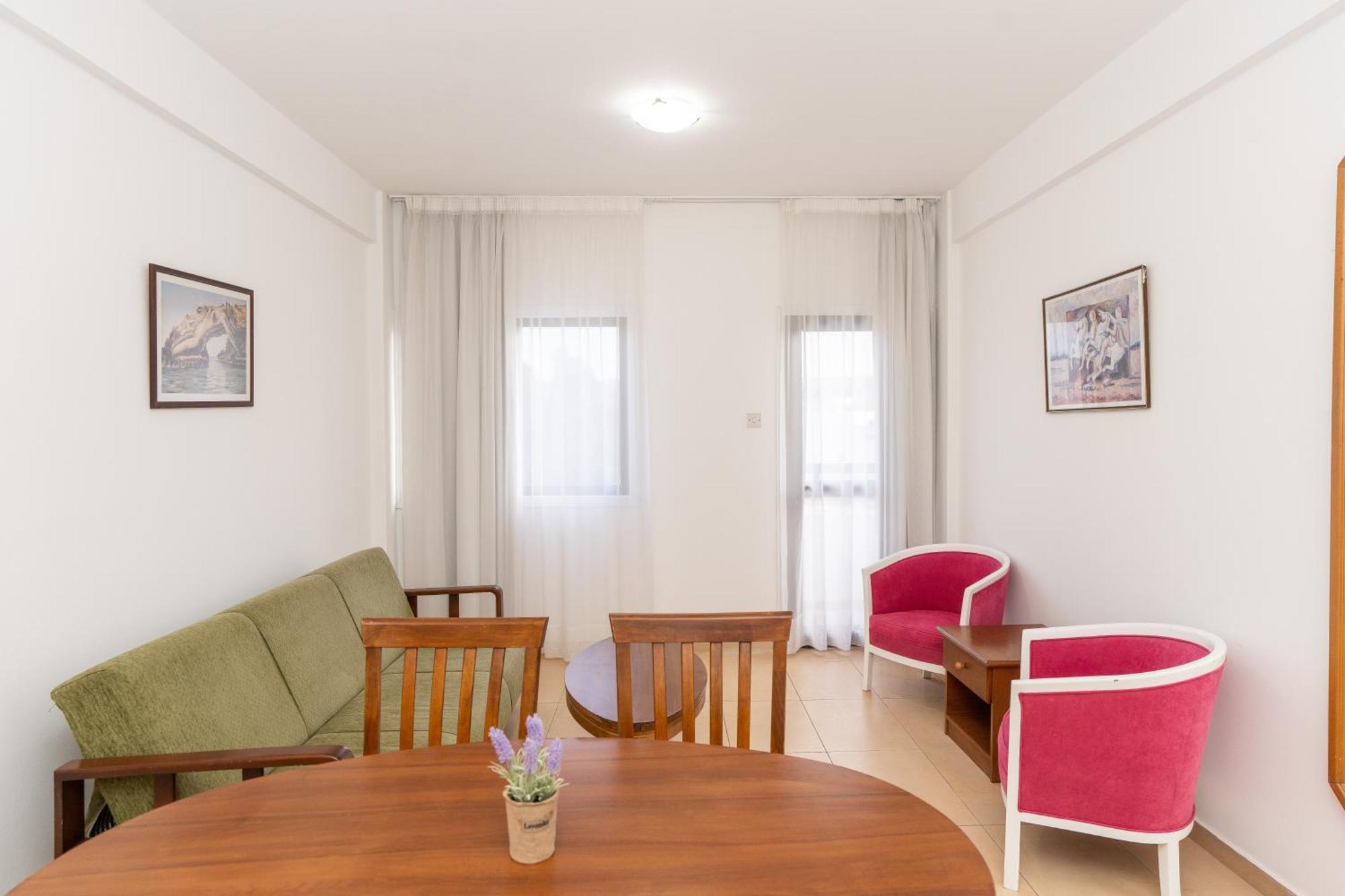 Flora Hotel Apartments Protaras Esterno foto